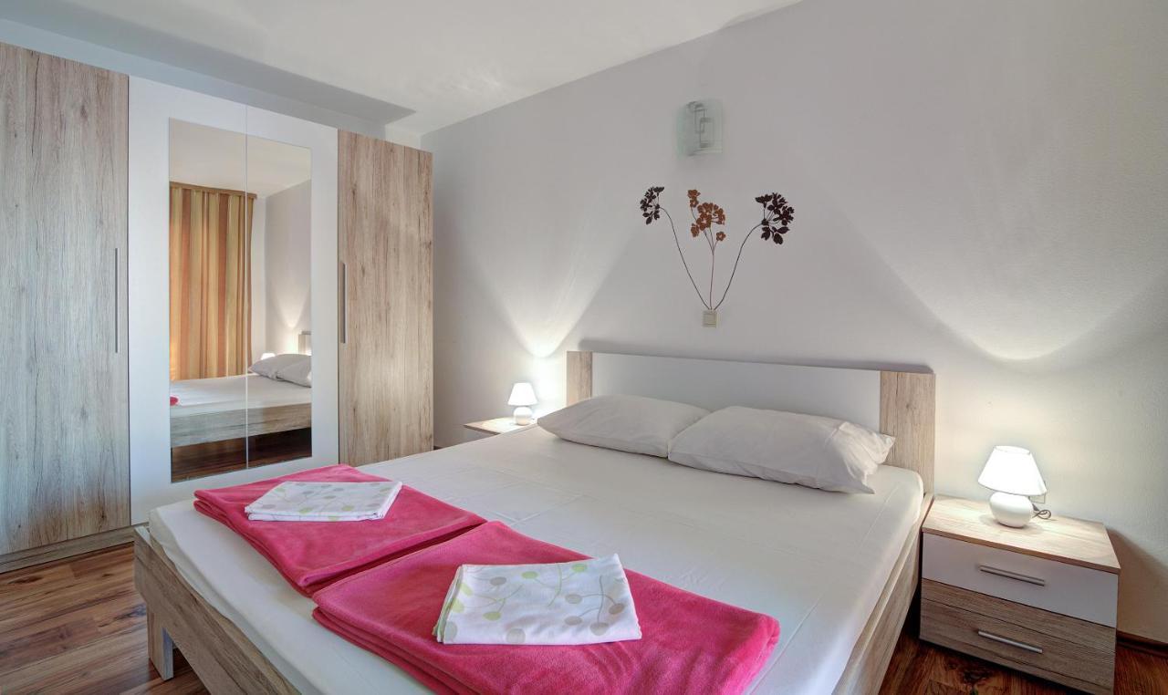 Apartments Lucia Senj 1 Exterior foto