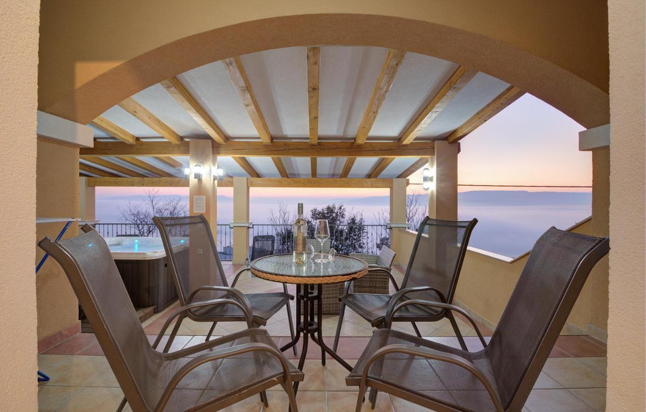 Apartments Lucia Senj 1 Exterior foto