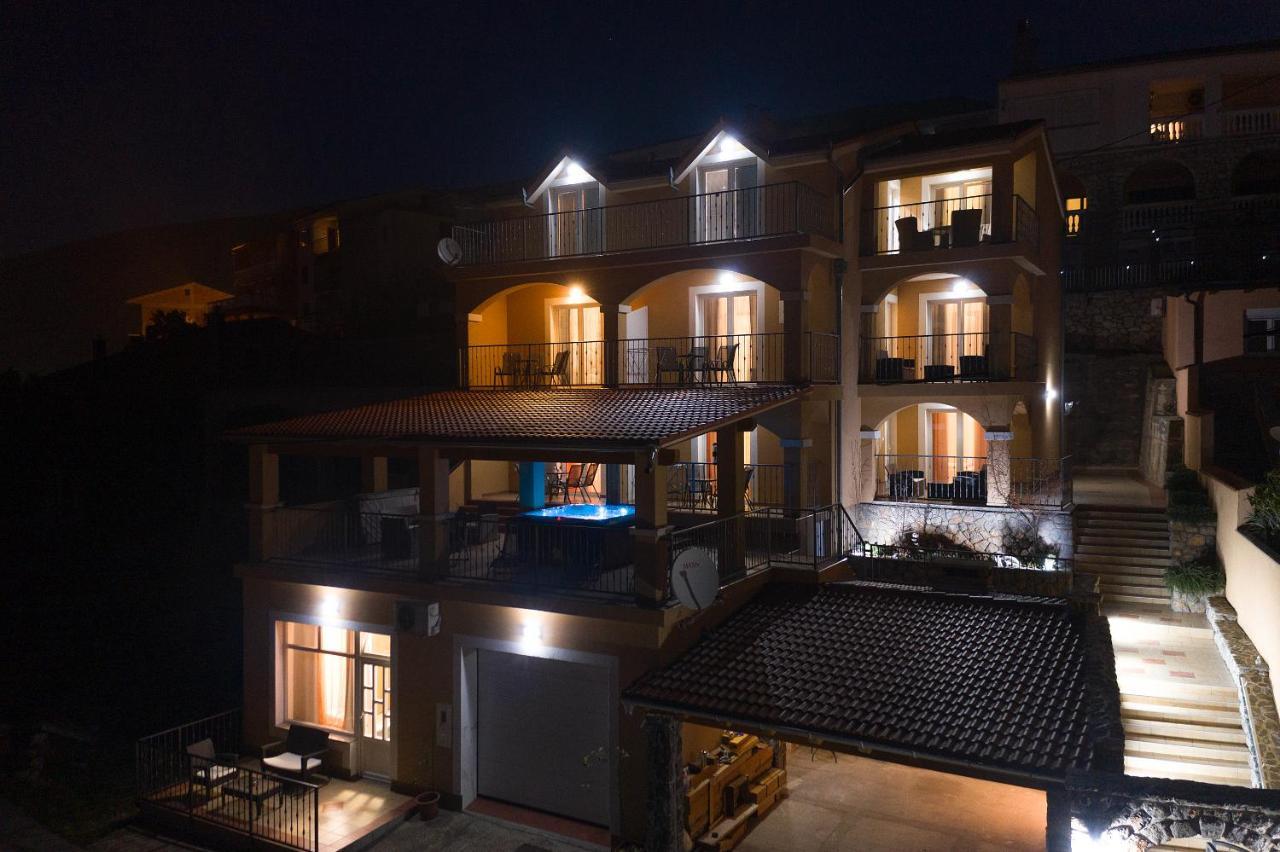 Apartments Lucia Senj 1 Exterior foto