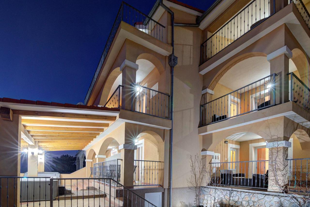Apartments Lucia Senj 1 Exterior foto