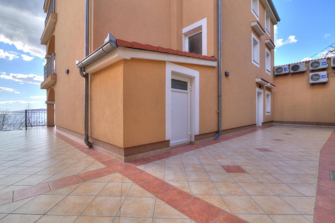 Apartments Lucia Senj 1 Exterior foto