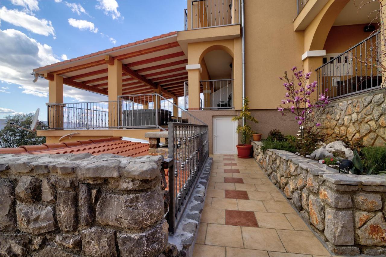 Apartments Lucia Senj 1 Exterior foto